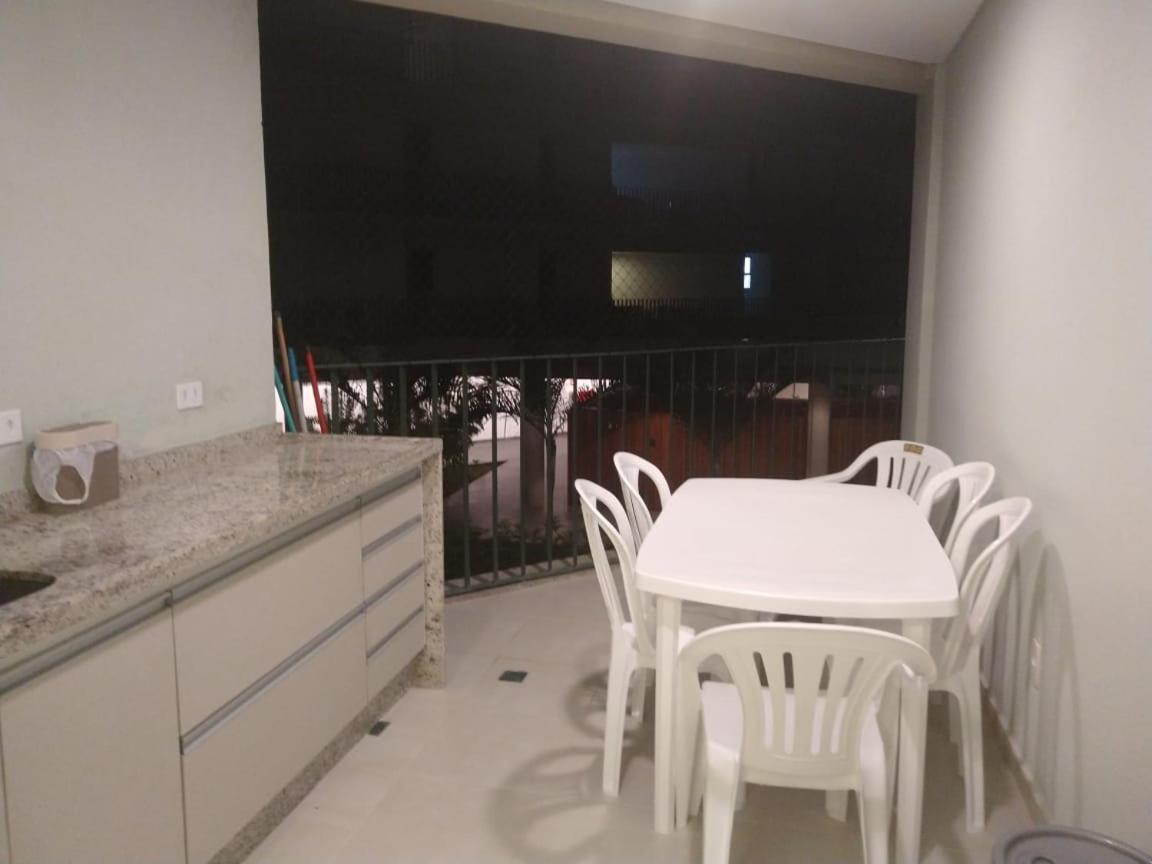 Apartamento com Vista do Mar